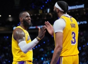 B体育体育投注-关于湖人队新援表现抢眼，望助球队走出低谷的信息