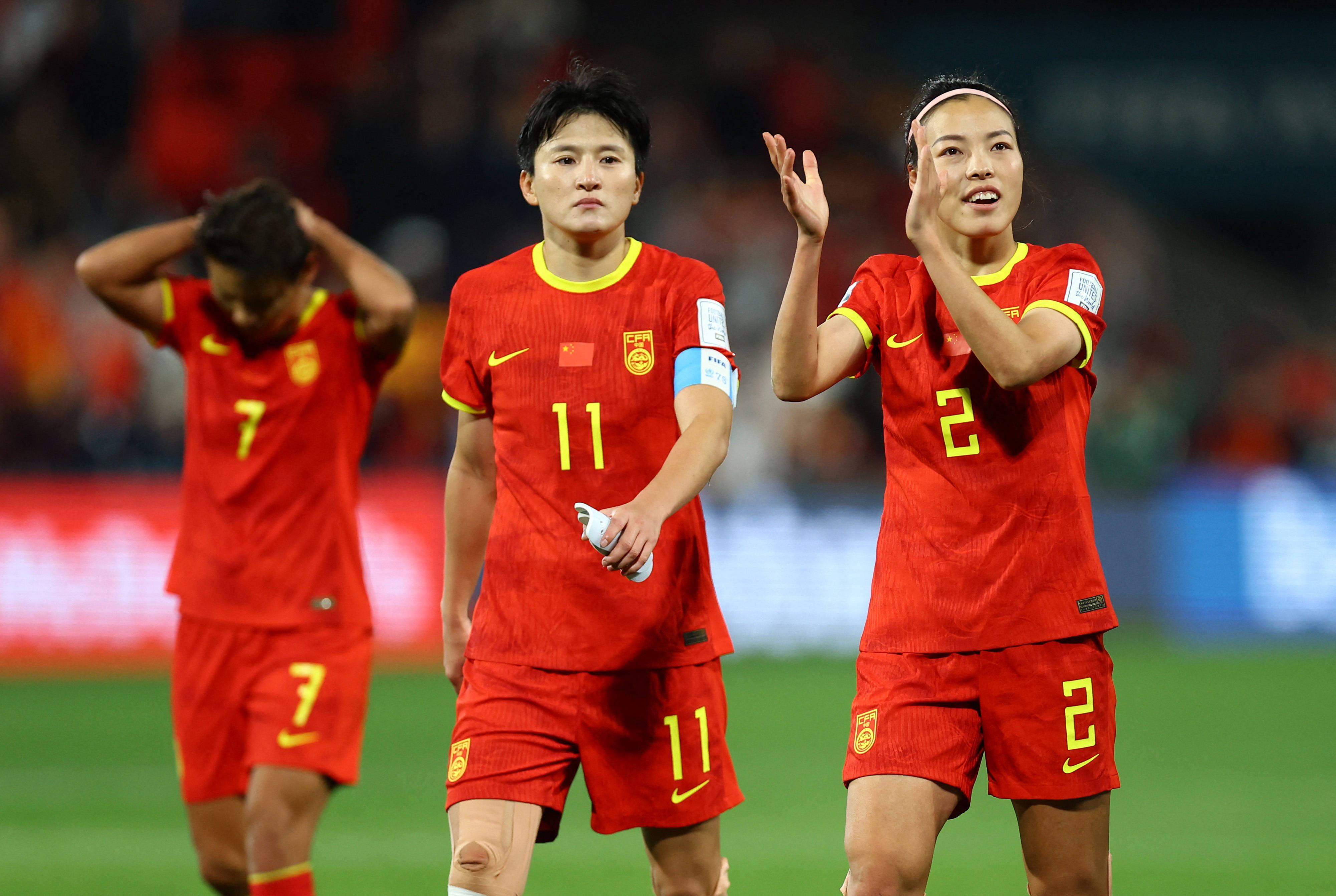 中国女足运动员在国际比赛中大获全胜