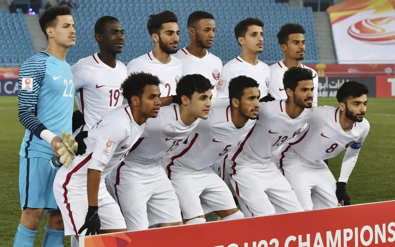 包含战术碰撞，实力对比，亚洲杯赛场竞争激烈的词条