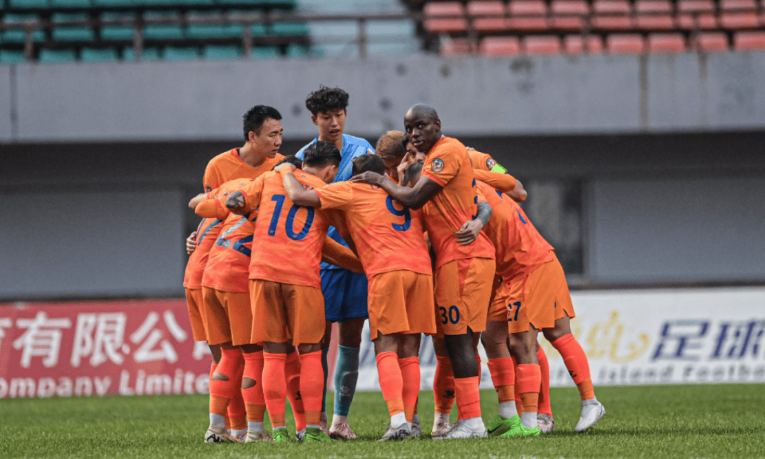 快节奏比赛中一支球队以势不可挡之势夺冠的简单介绍