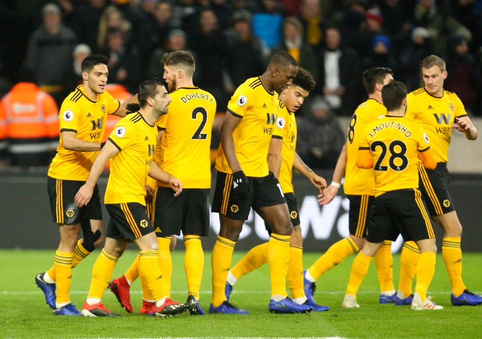 顶级回传!英超球队亚冠小组赛梭哈晋级的简单介绍