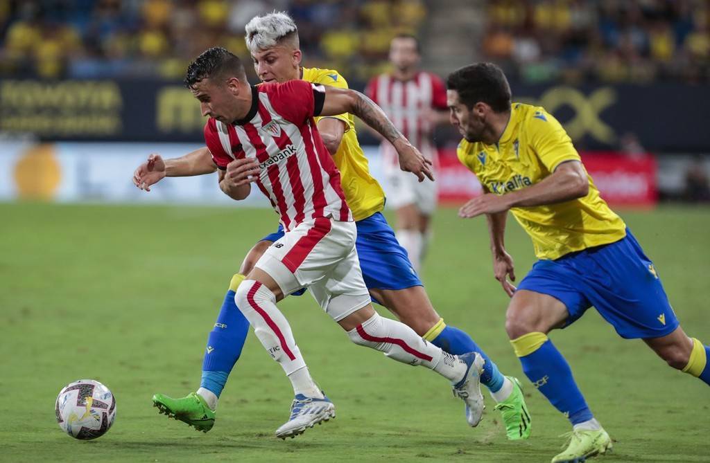 西班牙足坛豪门交锋,马竞功夫不负!的简单介绍 西班牙足坛豪门交锋,马竞功夫不负!的简单介绍