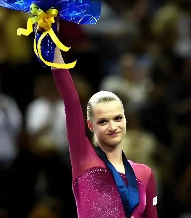 俄罗斯女子体操选手表现优异 俄罗斯女子体操选手表现优异
