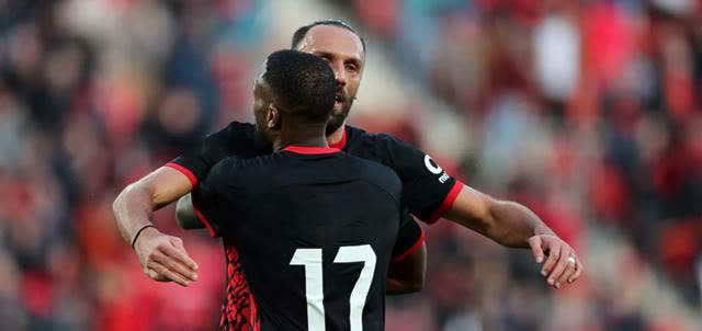 比利亚雷亚尔主场战胜马洛卡,豪取三分的简单介绍 比利亚雷亚尔主场战胜马洛卡,豪取三分的简单介绍