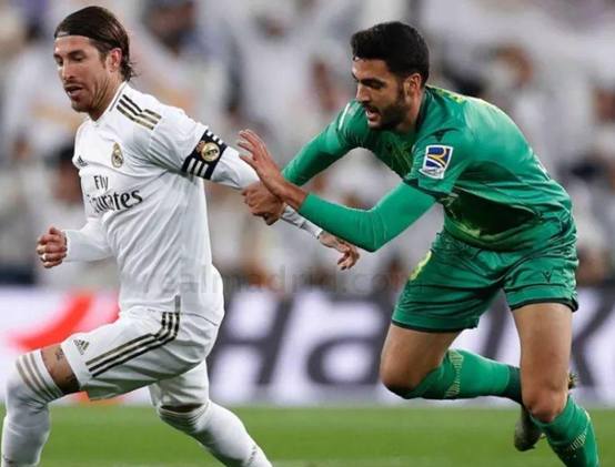 梦幻阵容对碰巨星阵容,一场精彩大战即将上演的简单介绍 梦幻阵容对碰巨星阵容,一场精彩大战即将上演的简单介绍