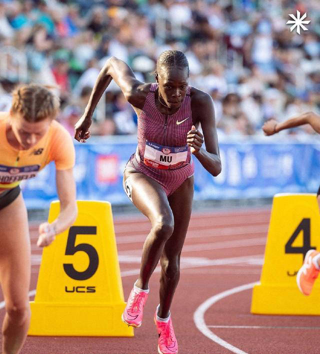 关于美国选手在田径赛取得亮眼成绩的信息 关于美国选手在田径赛取得亮眼成绩的信息