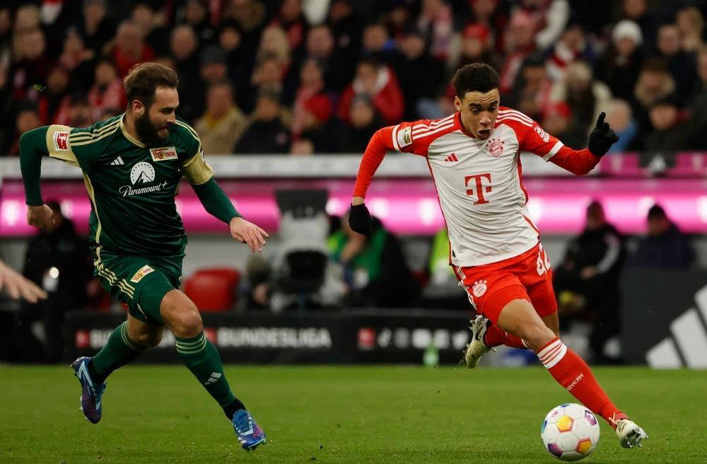 包含拜仁慕尼黑凭借绝佳表现横扫柏林赫塔,完胜对手取得胜利的词条 包含拜仁慕尼黑凭借绝佳表现横扫柏林赫塔,完胜对手取得胜利的词条