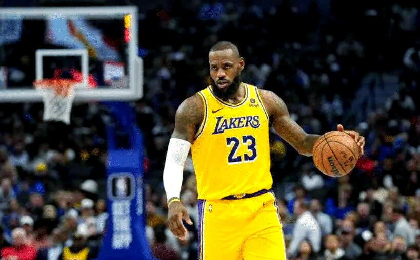 湖人大胜猛龙,詹姆斯砍下50分的简单介绍 湖人大胜猛龙,詹姆斯砍下50分的简单介绍