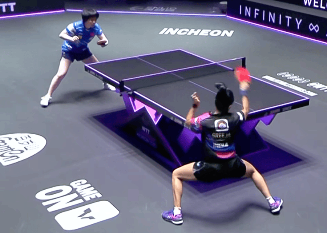 乒乓球比赛印度选手击败对手获胜