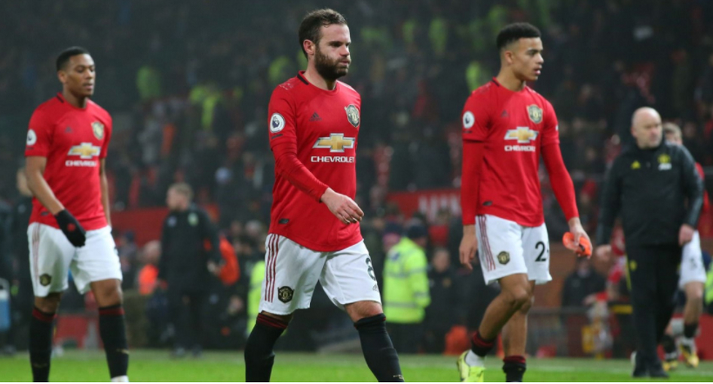 关于曼联重回胜轨,战绩逐渐回暖的信息 关于曼联重回胜轨,战绩逐渐回暖的信息