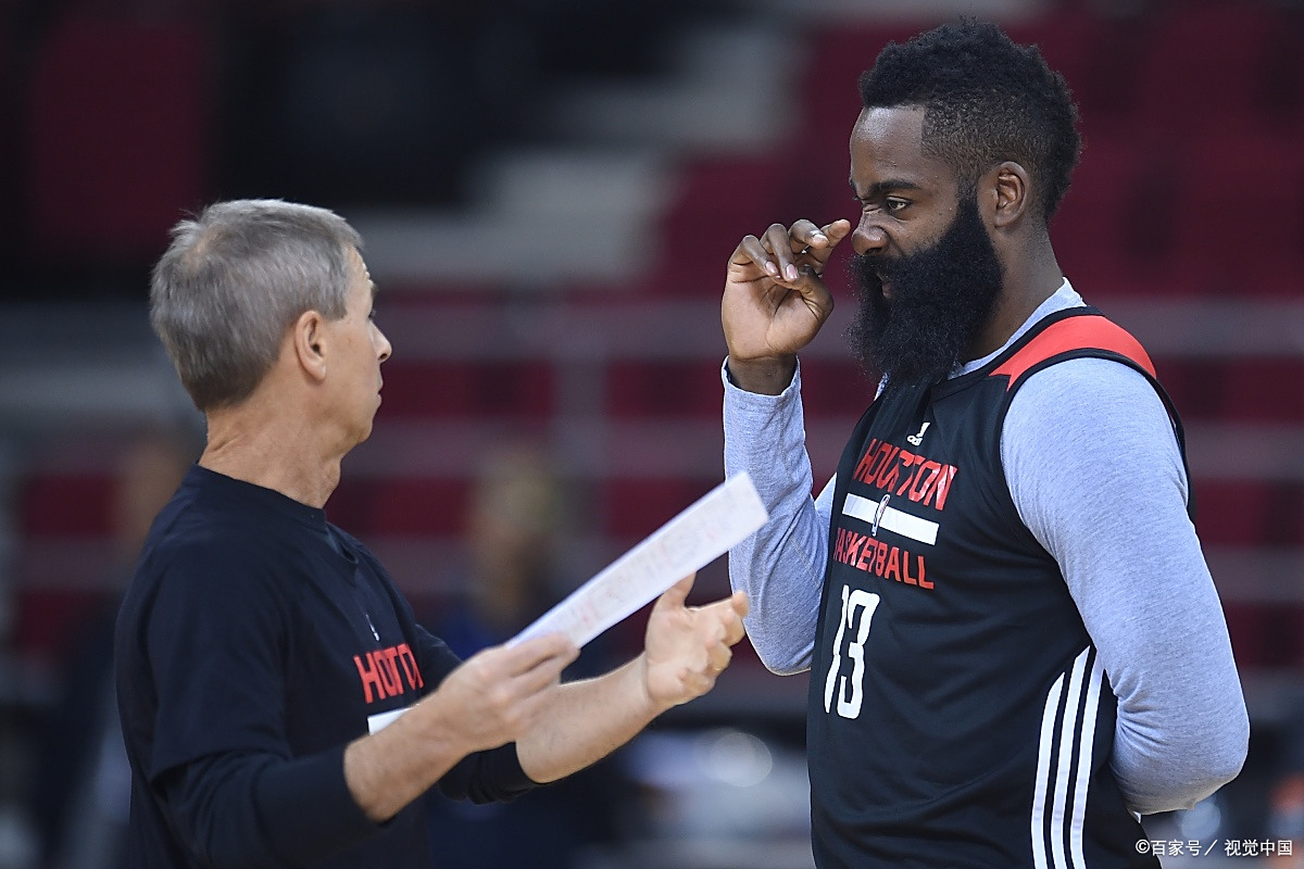 球队揭橥季后赛目标,全队努力为之奋斗 球队揭橥季后赛目标,全队努力为之奋斗